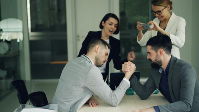 Les effets de la compétition au travail : ce qui motive et ce qui nuit