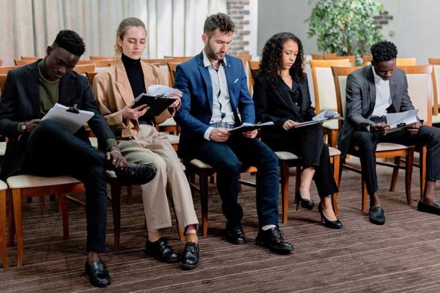 Les effets de la distanciation sociale sur le travail et le management Les effets de la distanciation sociale sur le travail et le management