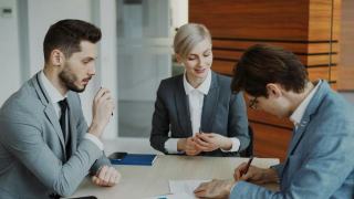 Salarie incompetent : licencier ou former ? Ce que dit la loi