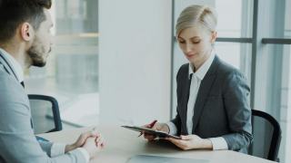 Salarie inapte au travail : obligations et procédure pour l'employeur