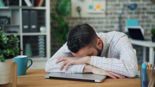 Épuisement professionnel : comment le détecter et prévenir le burn-out