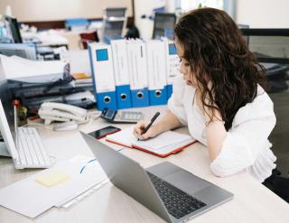 Gérer les arrêts maladie des salariés : droits, obligations et bonnes pratiques