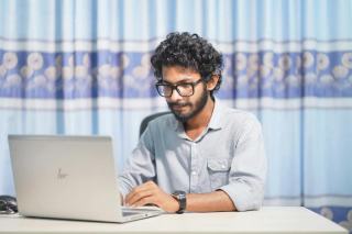 Offre d'emploi : développeur/developpeuse d'application chez Cap RH