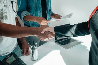 Tendances RH 2024 : les grands enjeux qui transforment la fonction