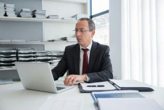 Gestion des congés et absences : importance pour l'entreprise et les RH